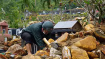 Đà Nẵng chặn “cò nghĩa trang”