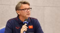 Ông Philippe Troussier dẫn dắt đội tuyển bóng đá Việt Nam đến năm 2026
