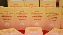 Giới thiệu cuốn sách “Tổng Bí thư Nguyễn Phú Trọng với niềm tin của nhân dân trong nước và sự ủng hộ của bạn bè quốc tế”