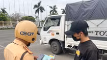 Thu hồi phù hiệu hoạt động ô tô vi phạm tốc độ 450 lần/tháng