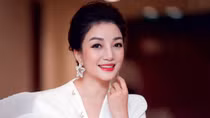Ca sĩ Phạm Thu Hà: Hát để kể câu chuyện cuộc đời