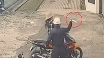 Bắt hai đối tượng đánh người phụ nữ trước cổng trường, nghi liên quan đến khoản vay 30 tỷ