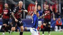 Các cựu danh thủ Anh "mâu thuân" về trận derby thành Milan tại Champions league
