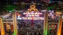 Lễ hội ẩm thực Festival Nghề truyền thống Huế thu hút hàng nghìn du khách
