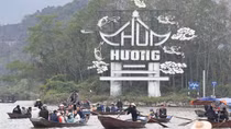 Danh thắng Hương Sơn đón 150.000 lượt khách