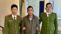 Đột nhập nhà dân đục két mang tiền về nhà cất giấu