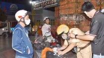 Nhiều “ma men” ở Bạc Liêu bị CSGT lập biên bản trong đêm