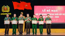 Nỗ lực qua mỗi bài giảng để truyền đạt hiệu quả tới sinh viên