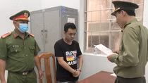 Mua súng rồi cho bạn nhậu mượn gây án