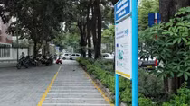 Người dân Thủ đô “dài cổ” chờ xe đạp công cộng