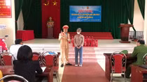 Tuyên truyền đảm bảo an toàn giao thông cho các lái xe, chủ doanh nghiệp vận tải