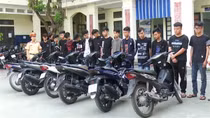 Lo ngại tình trạng giới trẻ lạng lách, bốc đầu và gây rối trật tự công cộng