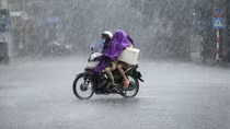 Miền Bắc mưa lớn do ảnh hưởng Bão, cảnh báo ngập úng lũ quét