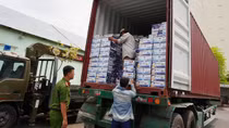 Khởi tố, bắt tạm giam giám đốc công ty nhập lậu sữa từ Mỹ về Việt Nam