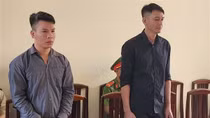 Mang súng đi đòi nợ thuê, 2 người đàn ông lãnh án tù