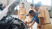 Cảnh sát giao thông hỗ trợ chứ không làm thay