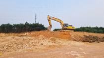 Dự án nhà máy sản xuất gạch tuynel múc đất bán khiến người dân bức xúc