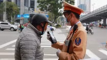 Chủ tịch UBND Hà Nội yêu cầu không can thiệp việc xử lý “ma men”
