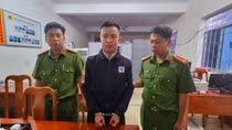Giám đốc lừa đảo tiền cọc đất bị bắt khi về quê ăn Tết