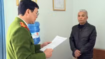 Khởi tố, bắt tạm giam 4 cán bộ đăng kiểm thủy nội địa