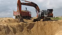 Phú Yên lập đoàn thanh tra khi giá vật liệu làm đường cao tốc tăng cao