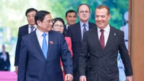 Thủ tướng Phạm Minh Chính tiếp Chủ tịch Đảng Nước Nga thống nhất, Phó Chủ tịch Hội đồng an ninh LB Nga Dmitry Medvedev