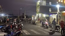 Người cha trong vụ phòng ngủ bốc cháy có mùi xăng đã tử vong