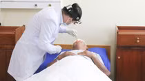 "Chợp mắt" lúc điều khiển xe, người đàn ông đứt lìa mũi