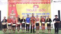 Chung vui ngày hội đại đoàn kết tại vùng cao Nghệ An
