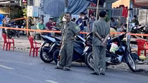 Chém nhau trên bàn nhậu, 3 người nhập viện