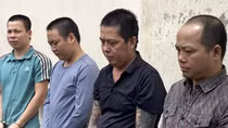 Triệt phá đường dây cho người bán vé số vay lãi nặng, bắt 4 đối tượng