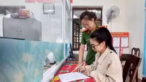 Tỏa hương trong “vườn hoa” Công an xã