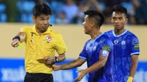 Trọng tài nội, chuyện đau đáu tại V.League