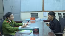 Bắt giữ một đối tượng chế tạo trái phép pháo nổ