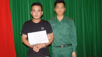 Khởi tố đối tượng vận chuyển trái phép 2 bánh cần sa khô từ Lào về Việt Nam