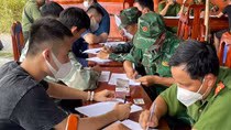 Tiếp nhận 13 người bị lừa “việc nhẹ lương cao” ở Campuchia