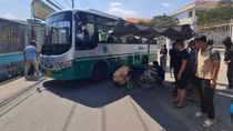 Khởi tố tài xế vụ xe đưa rước cán học sinh tử vong