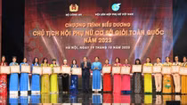 Biểu dương những tấm gương bền bỉ dệt gấm, thêu hoa, đóng góp xứng đáng cho sự phát triển của đất nước