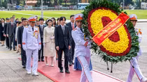 Hoàng Thái tử Nhật Bản và Công nương vào Lăng viếng Chủ tịch Hồ Chí Minh, thăm Nhà sàn Bác Hồ