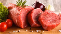 Mức tiêu thụ thịt đỏ của người dân thành phố gấp đôi khuyến nghị