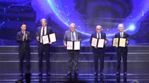 Trao giải VinFuture, Chủ tịch nước ghi nhận “thành quả xứng đáng cho những nỗ lực nghiêm túc”