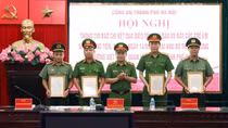 Khen thưởng các đơn vị, CBCS điều tra vụ bắt cóc cháu bé 7 tuổi đòi chuộc 15 tỷ đồng