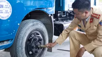 Lực lượng CSGT đã hỗ trợ đăng kiểm cho 4.470 phương tiện