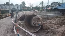 Dự án đô thị xanh thi công “rùa bò”, người dân bức xúc