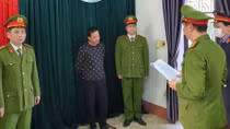 Thuê siêu xe rồi cầm đồ, cuỗm 4 tỷ