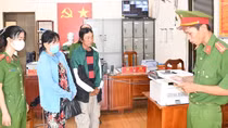 Bắt tạm giam cặp vợ chồng mua bán “cỏ Mỹ”