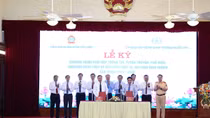 Tuyên truyền, nâng cao nhận thức, trách nhiệm của cán bộ, đảng viên và nhân dân về TTATGT