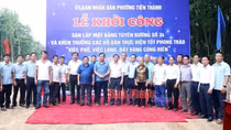 “Việc phố, việc làng, đất vàng cũng hiến”