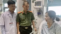 Bạn đọc Báo CAND ủng hộ nữ bác sĩ gặp nạn trong vụ cháy chung cư mini