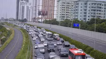 Hà Nội phân luồng giao thông tránh ùn tắc các cửa ngõ dịp nghỉ lễ